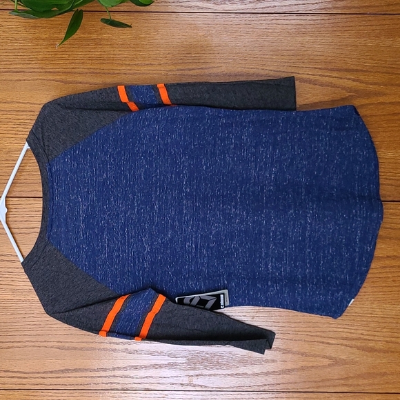 University of Illinois women's lace up shirt - Picture 2 of 4